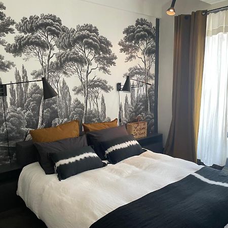 Bed and Breakfast Madame Les Vans - Chambre D'Hotes - Charme Et Design Экстерьер фото